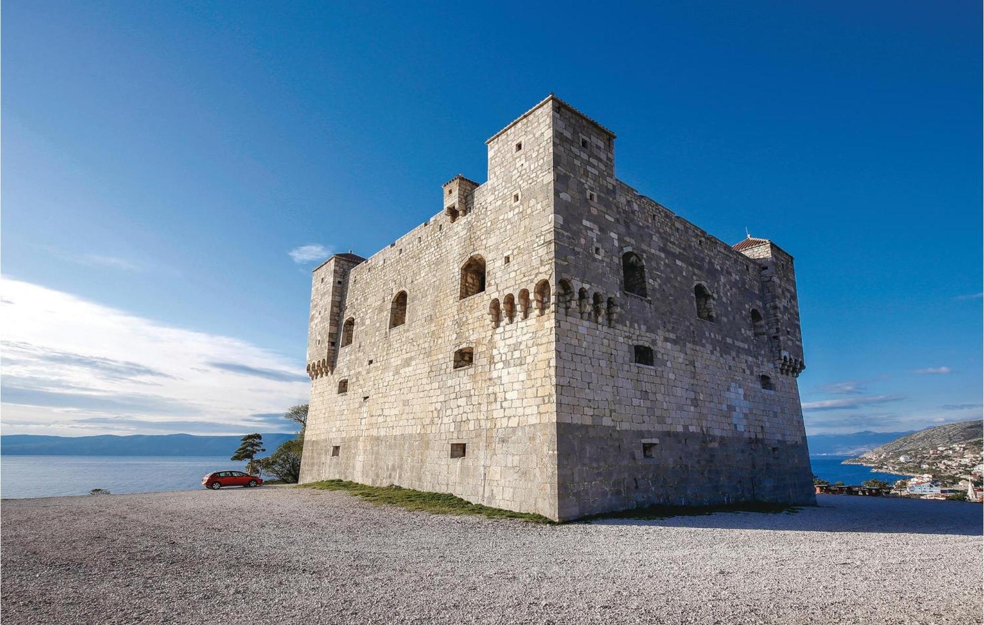 Stunning apartment in Senj with 3 Bedrooms&WiFi Buitenkant foto