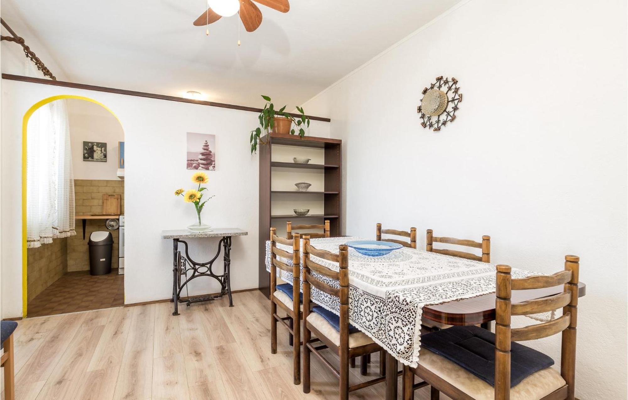 Stunning apartment in Senj with 3 Bedrooms&WiFi Buitenkant foto