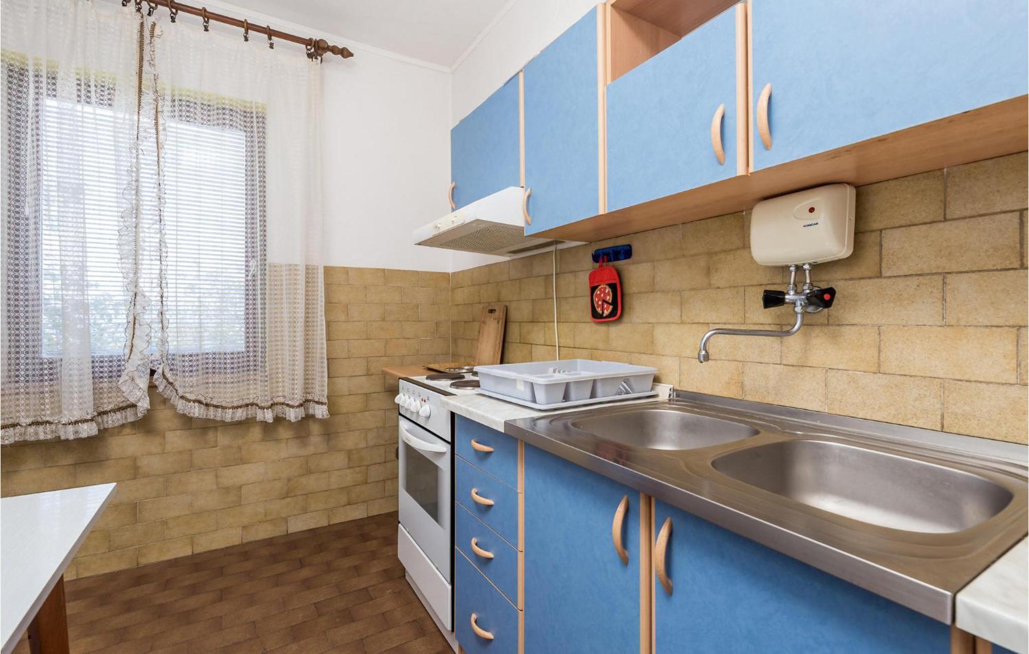 Stunning apartment in Senj with 3 Bedrooms&WiFi Buitenkant foto